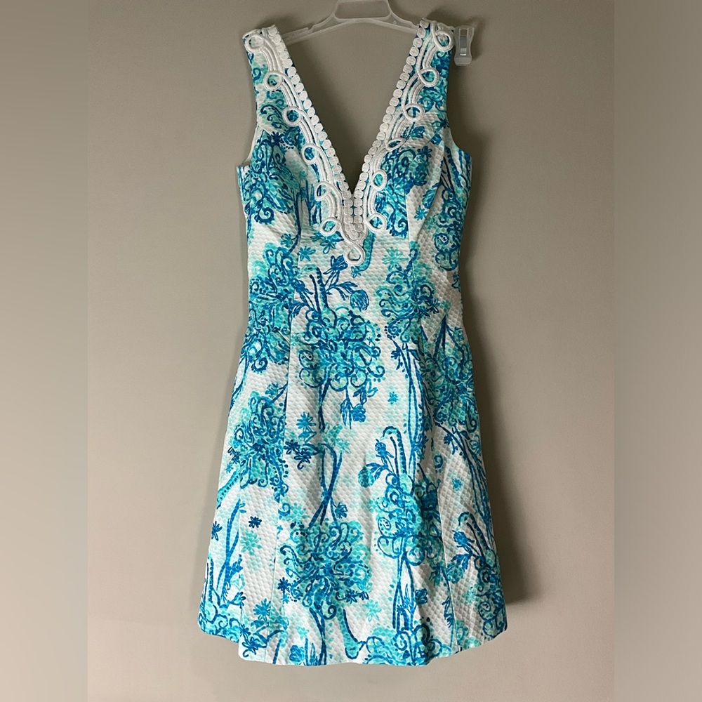 Lilly Pulitzer LillyBlue Fit and Flare  V-Neck Lined Dress